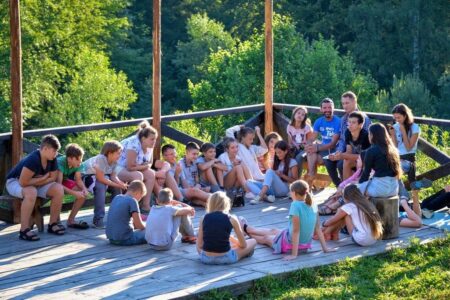 Дитячий табір: Як знайти ідеальний літній відпочинок для вашої дитини